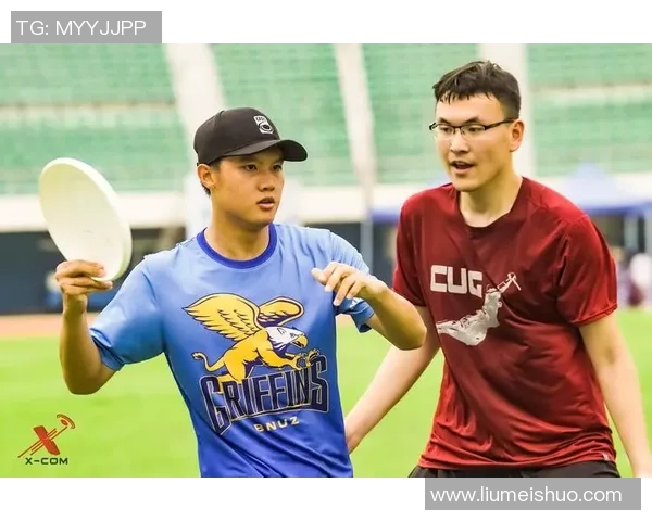 深圳飞盘队在世界攀岩锦标赛中以93分稳居积分榜首位